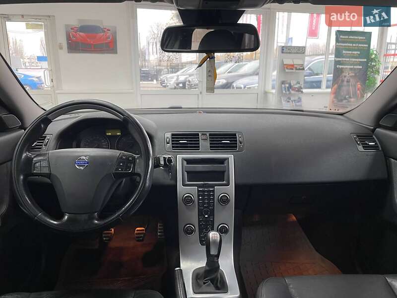 Универсал Volvo V50 2011 в Киеве фото 25 Универсал Volvo V50 2011 в Киеве
