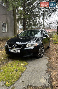 Універсал Volvo V50 2010 в Волочиську