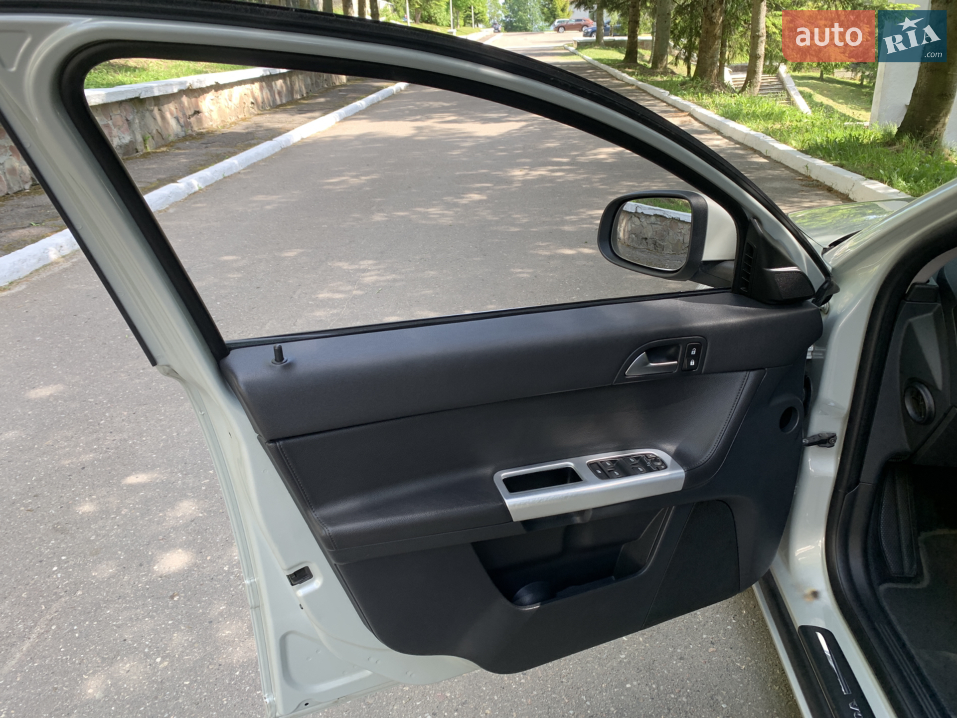 2012 Volvo V50 - мініатюра 12