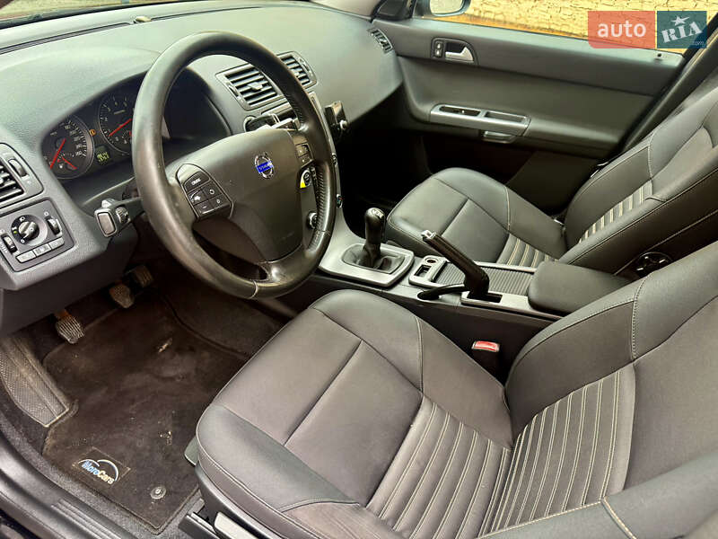 Универсал Volvo V50 2009 в Ровно фото 11 Универсал Volvo V50 2009 в Ровно