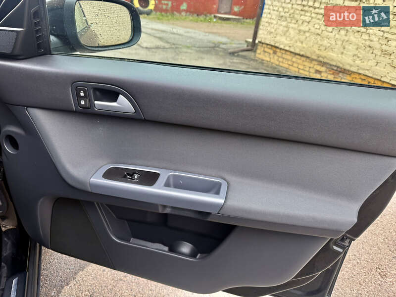 Универсал Volvo V50 2009 в Ровно фото 22 Универсал Volvo V50 2009 в Ровно