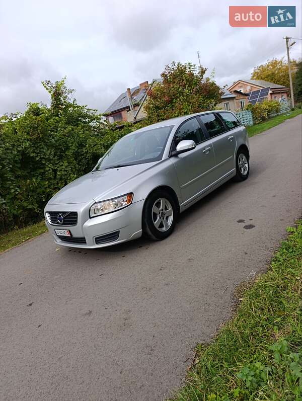 Универсал Volvo V50 2011 в Луцке