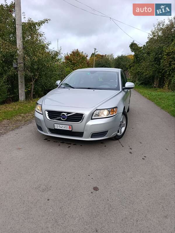 Универсал Volvo V50 2011 в Луцке