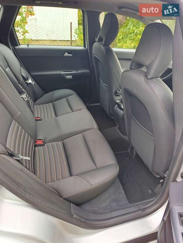 Универсал Volvo V50 2011 в Луцке