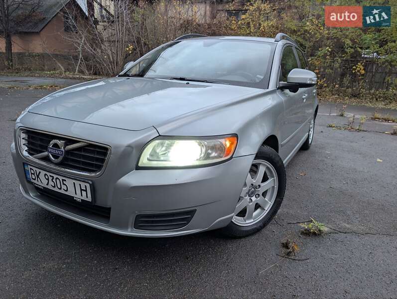 Универсал Volvo V50 2010 в Ровно фото 5 Универсал Volvo V50 2010 в Ровно
