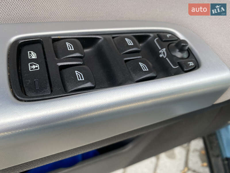 Универсал Volvo V50 2010 в Львове фото 19 Универсал Volvo V50 2010 в Львове