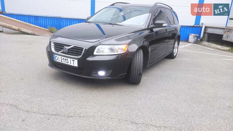 Универсал Volvo V50 2008 в Киеве