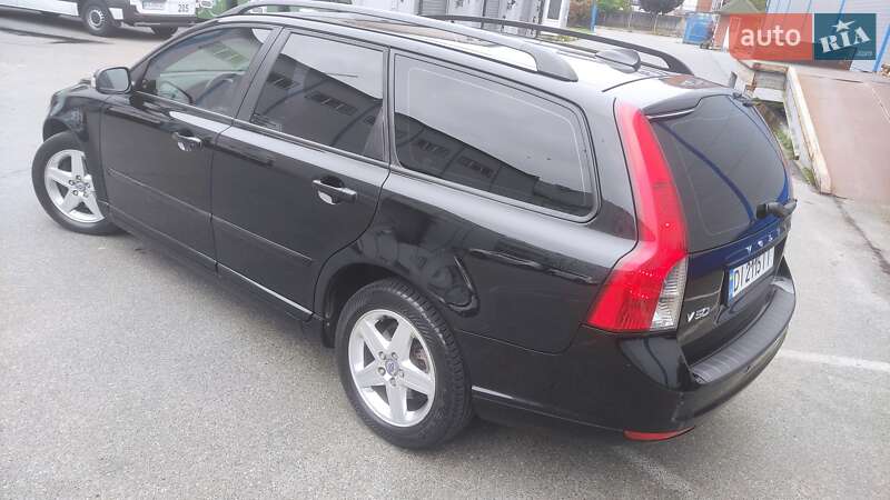 Универсал Volvo V50 2008 в Киеве