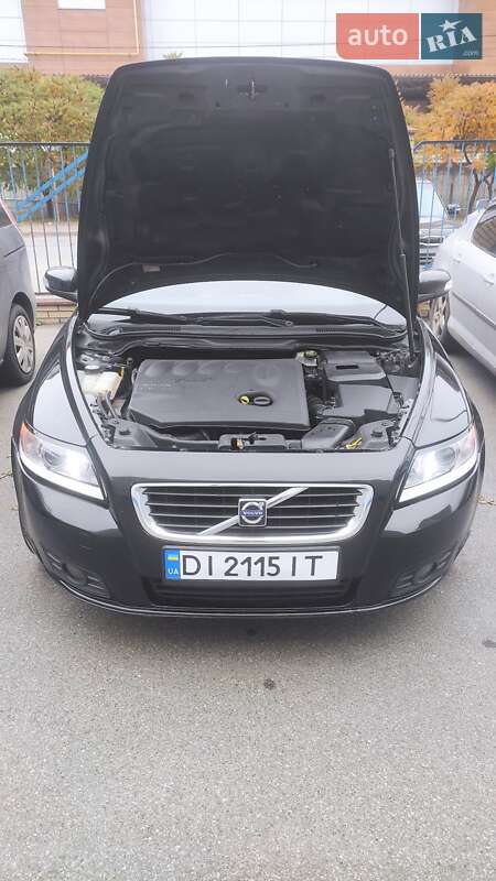 Универсал Volvo V50 2008 в Киеве