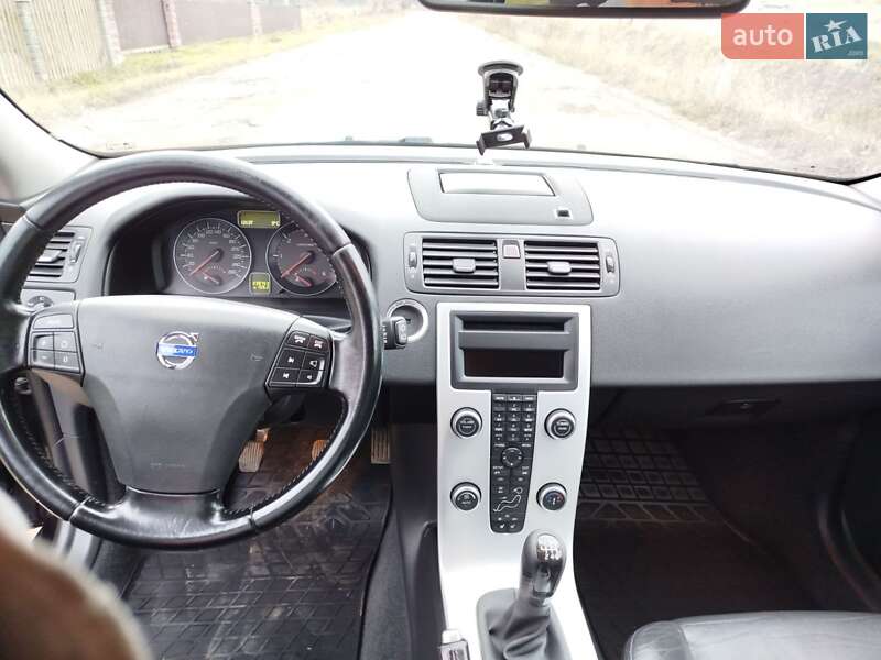 Универсал Volvo V50 2012 в Турке фото 30 Универсал Volvo V50 2012 в Турке