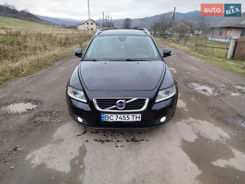 Универсал Volvo V50 2012 в Турке фото 43 Универсал Volvo V50 2012 в Турке