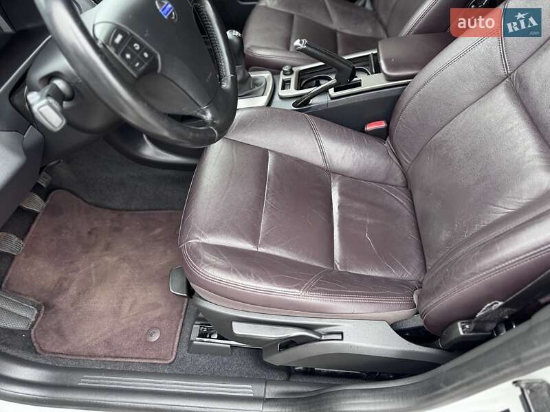 Универсал Volvo V50 2012 в Киеве