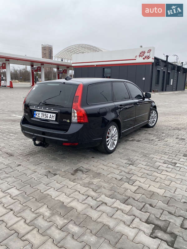 Универсал Volvo V50 2011 в Кривом Роге