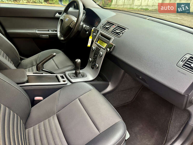 Универсал Volvo V50 2009 в Ровно