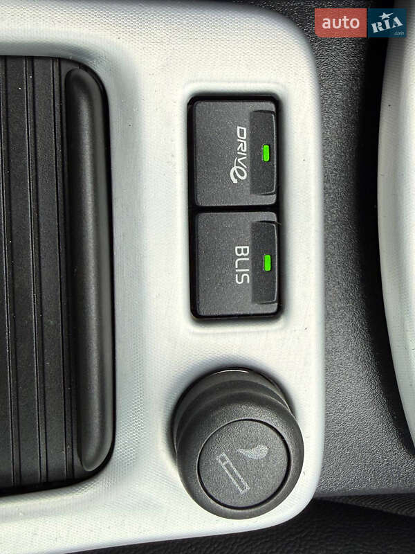 Универсал Volvo V50 2011 в Стрые фото 70 Универсал Volvo V50 2011 в Стрые