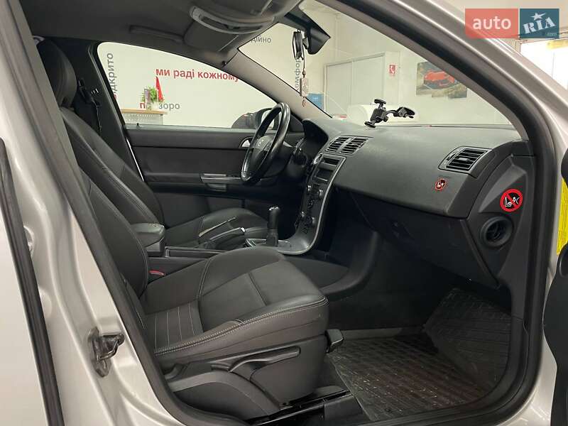 Универсал Volvo V50 2006 в Киеве фото 28 Универсал Volvo V50 2006 в Киеве