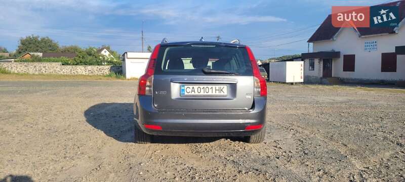 Универсал Volvo V50 2010 в Катеринополе