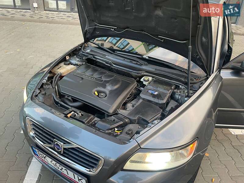 Универсал Volvo V50 2008 в Вараше фото 14 Универсал Volvo V50 2008 в Вараше