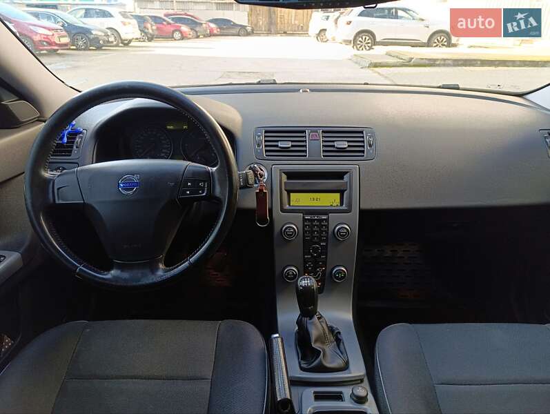 Універсал Volvo V50 2009 в Хмельницькому