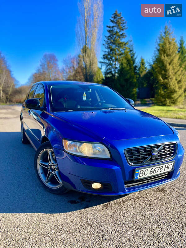 Универсал Volvo V50 2009 в Комарному фото 2 Универсал Volvo V50 2009 в Комарному
