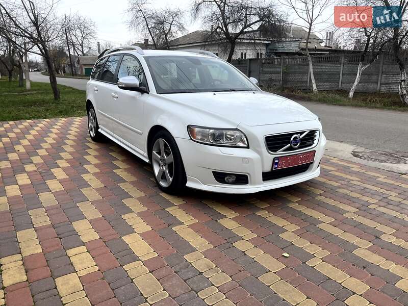 Универсал Volvo V50 2012 в Нежине