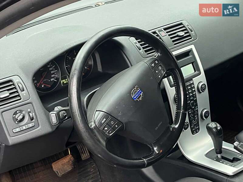 Універсал Volvo V50 2011 в Києві фото 19 Універсал Volvo V50 2011 в Києві
