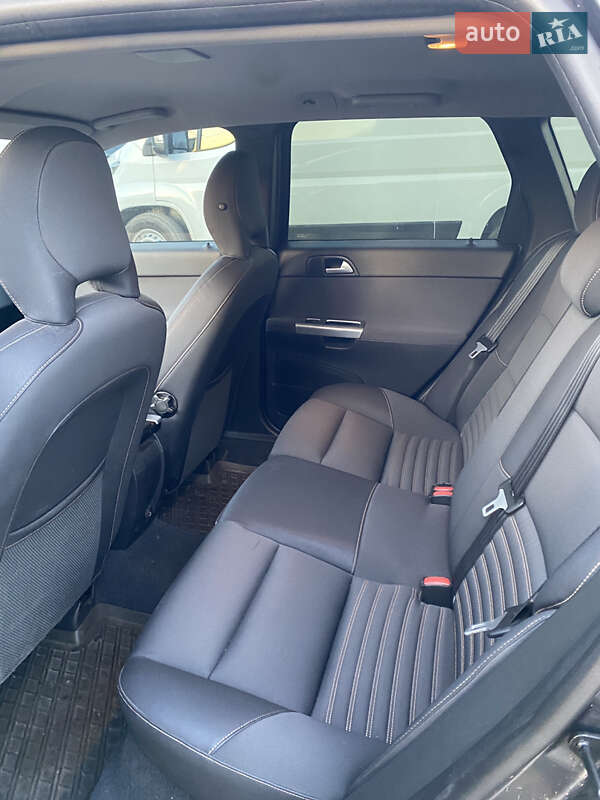 Універсал Volvo V50 2011 в Рівному