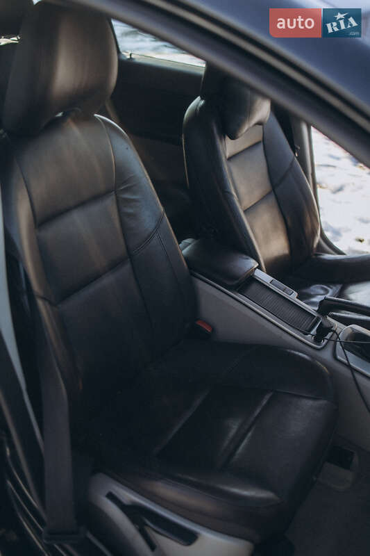 Универсал Volvo V50 2009 в Почаеве