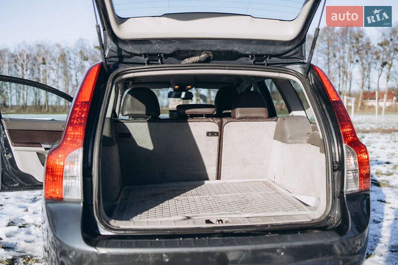 Универсал Volvo V50 2009 в Почаеве