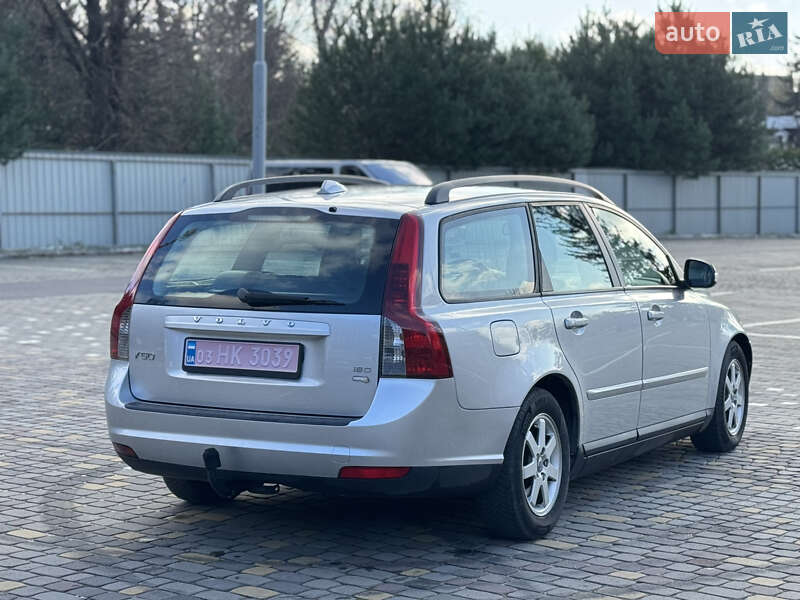 Універсал Volvo V50 2010 в Луцьку