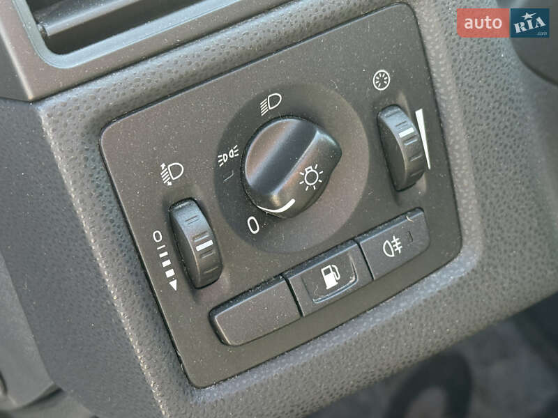 Универсал Volvo V50 2012 в Ровно