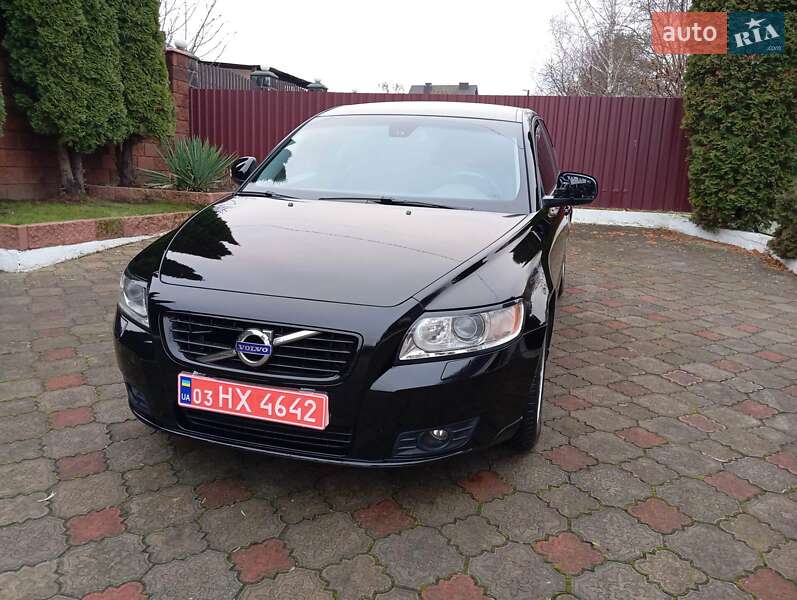 Універсал Volvo V50 2010 в Рівному