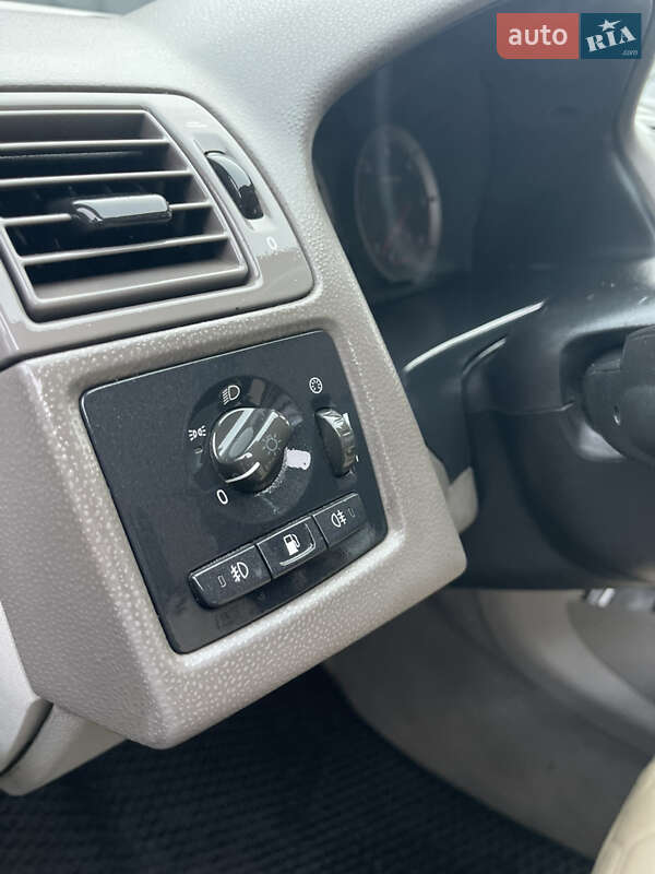 Универсал Volvo V50 2004 в Ровно