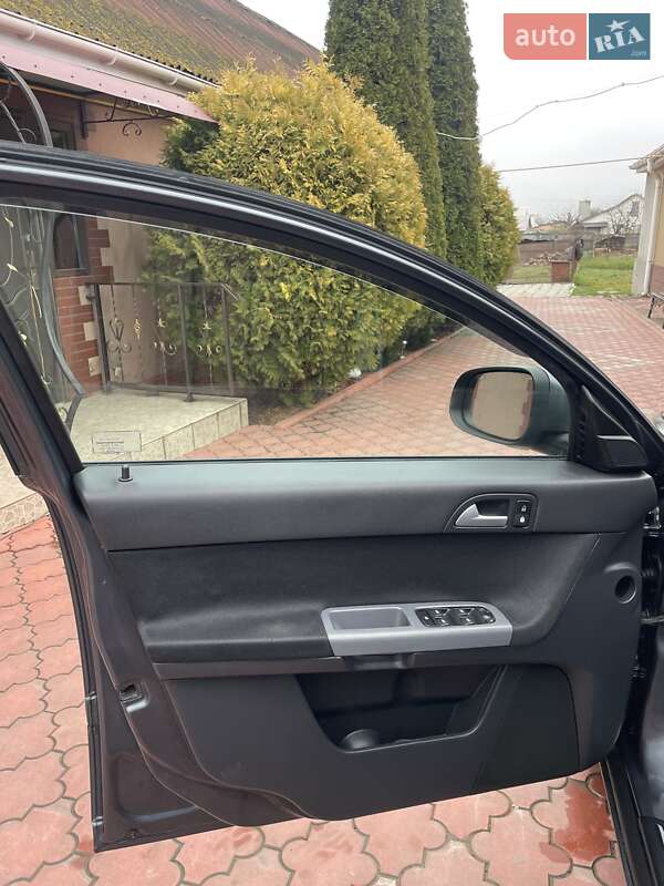 Универсал Volvo V50 2010 в Киеве фото 11 Универсал Volvo V50 2010 в Киеве