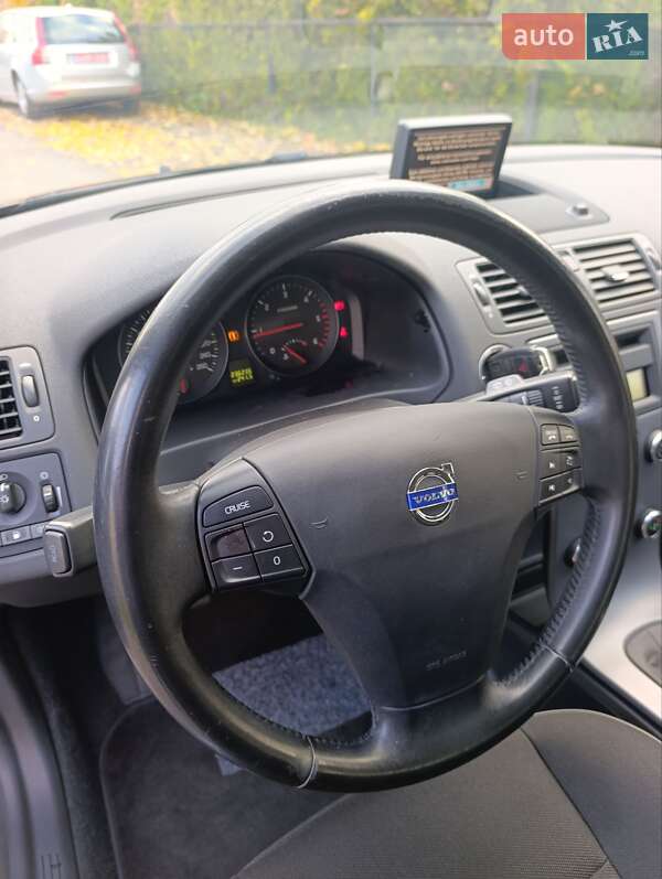 Универсал Volvo V50 2011 в Луцке