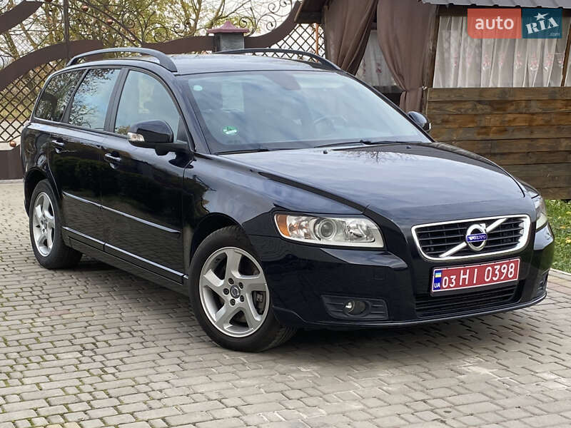 Универсал Volvo V50 2010 в Луцке