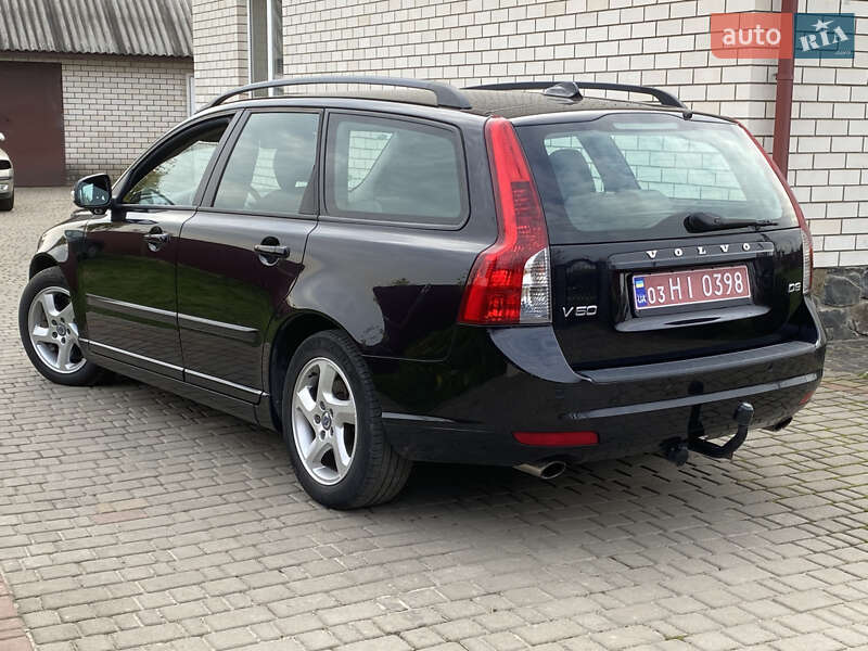 Универсал Volvo V50 2010 в Луцке
