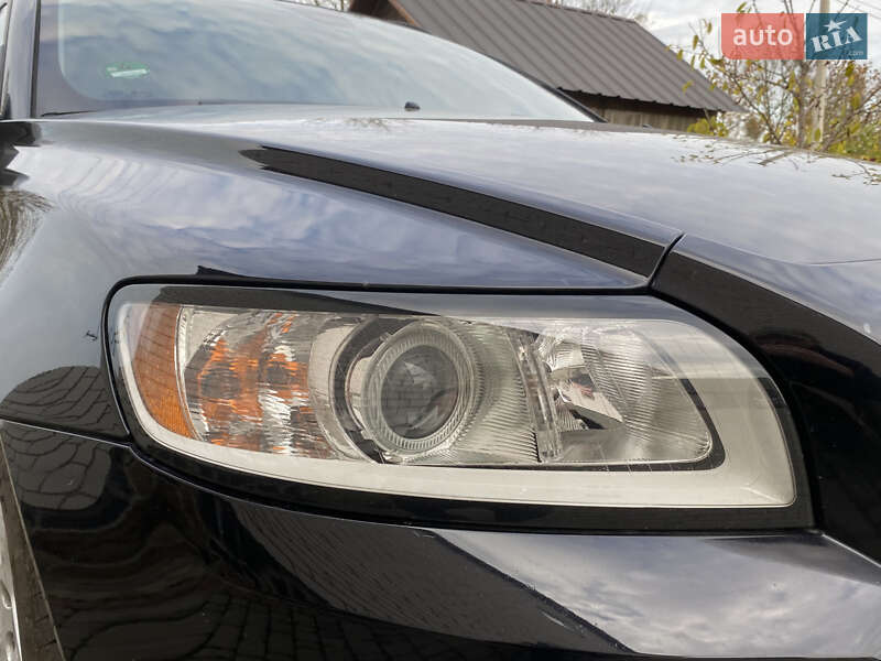 Универсал Volvo V50 2010 в Луцке