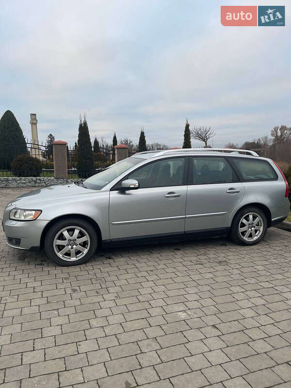 Универсал Volvo V50 2008 в Львове