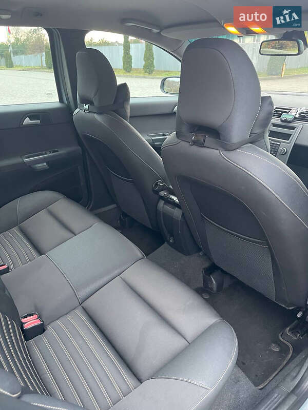 Универсал Volvo V50 2008 в Львове