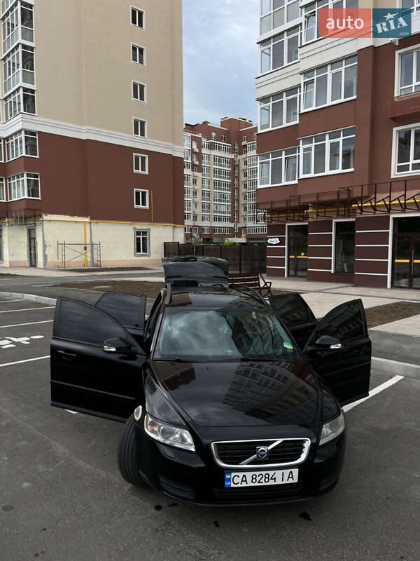 Универсал Volvo V50 2010 в Умани фото 2 Универсал Volvo V50 2010 в Умани