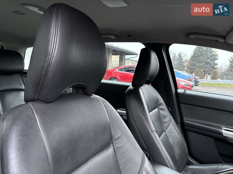 Универсал Volvo V50 2012 в Львове