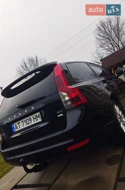 Универсал Volvo V50 2010 в Снятине