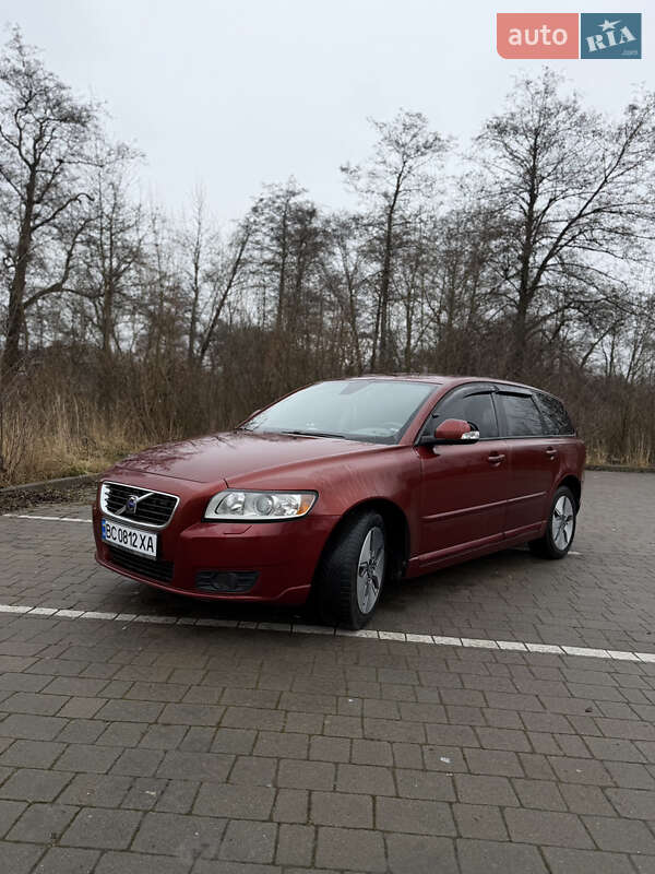 Volvo V50 2009
