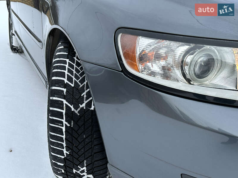 Універсал Volvo V50 2011 в Хмельницькому