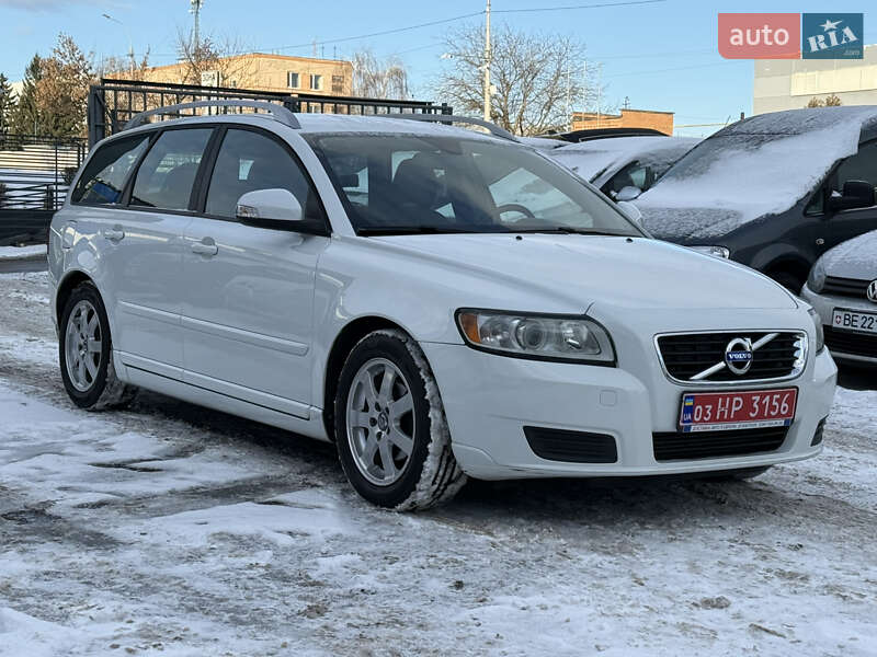 Універсал Volvo V50 2012 в Рівному