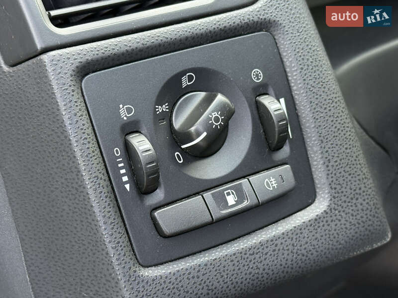 Універсал Volvo V50 2012 в Рівному