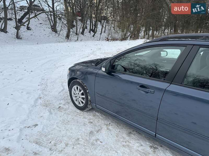 Універсал Volvo V50 2009 в Львові