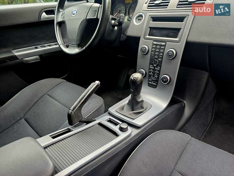 Универсал Volvo V50 2012 в Самборе