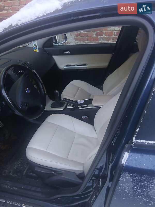 Универсал Volvo V50 2011 в Львове фото 7 Универсал Volvo V50 2011 в Львове